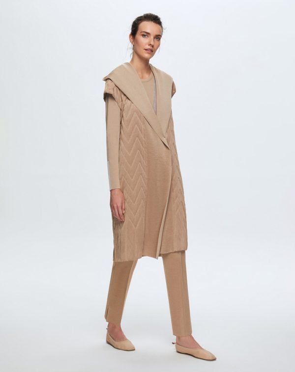 T24K-1001 / Quilted Hoodie / هوديي مبطن - Image 2