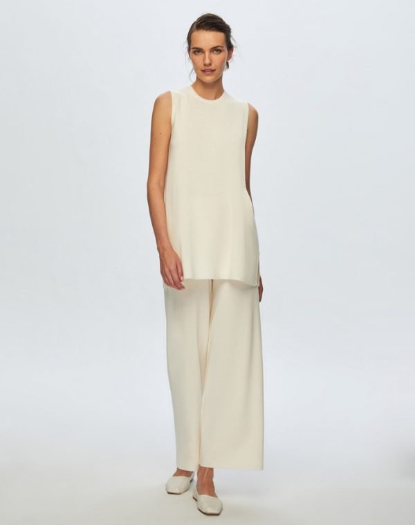 T24K-6000 / Sleeveless Basic Tunic (T24K) / تونيك أساسي بدون أكمام - Image 2