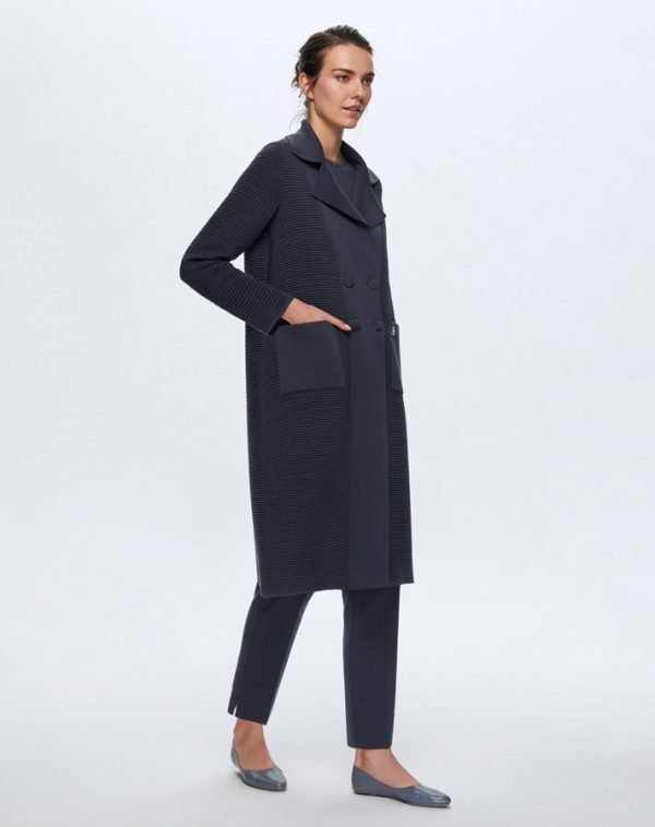 T24K-8014 / Self-Rip Buttoned Jacket / سترة بأزرار ذاتية التمزق - Image 2