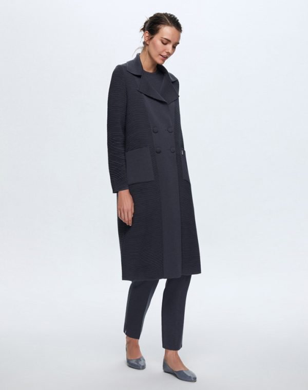 T24K-8014 / Self-Rip Buttoned Jacket / سترة بأزرار ذاتية التمزق - Image 3