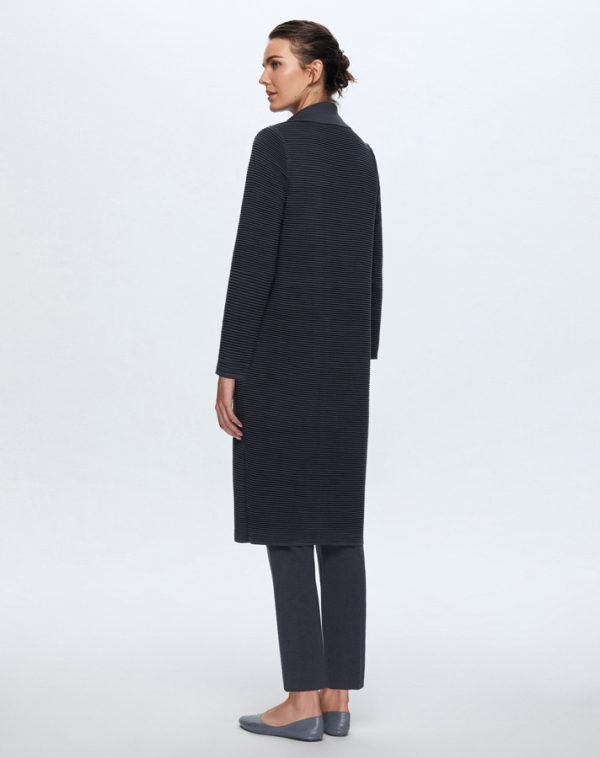 T24K-8014 / Self-Rip Buttoned Jacket / سترة بأزرار ذاتية التمزق - Image 4