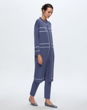 T24K-9018 / Striped Knitwear Cardigan / سترة تريكو مخططة