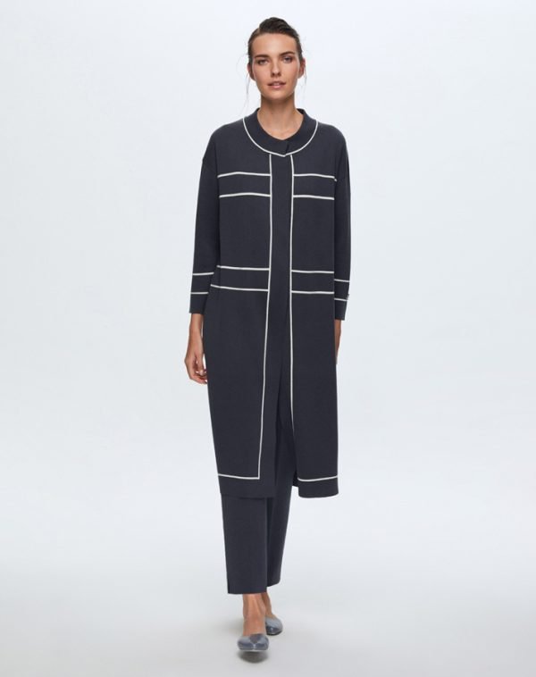 T24K-9018 / Striped Knitwear Cardigan / سترة تريكو مخططة - Image 7