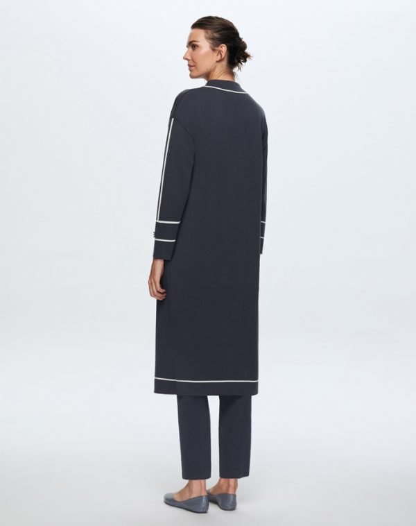 T24K-9018 / Striped Knitwear Cardigan / سترة تريكو مخططة - Image 9