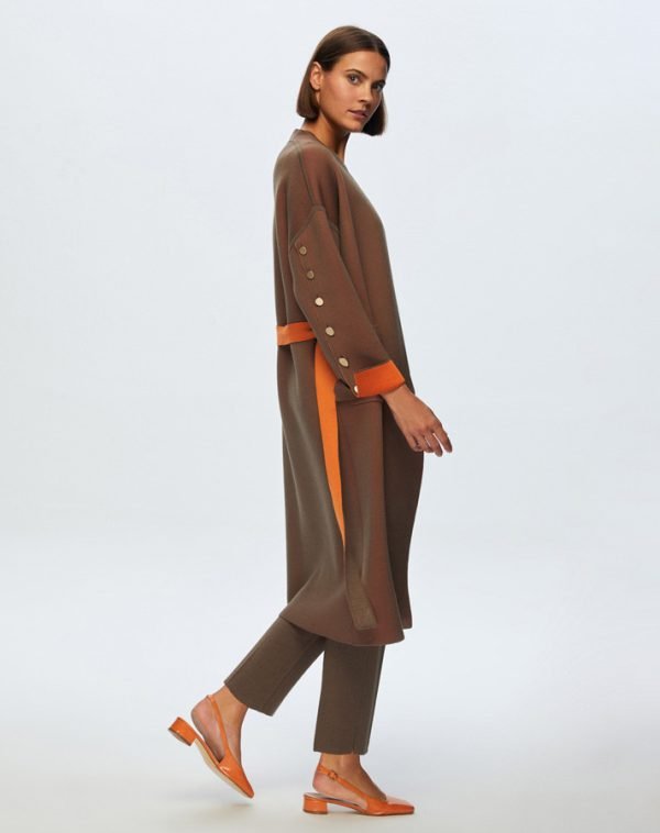 ⁦T24K-9020 / Steel Knit Cardigan With Buttons On Sleeves / سترة منسوجة من الفولاذ مع أزرار على الأكمام⁩ - الصورة ⁦3⁩