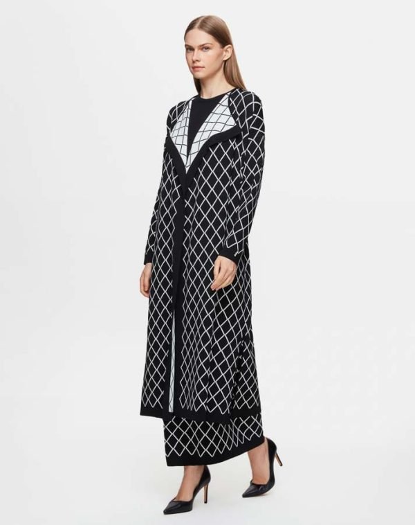 T25Y-9001/  Diamond Patterned Long Knitted Cardigan With Skirt Set  / طقم كارديجان طويل محبوك بنقشة ماسية مع تنورة - Image 4