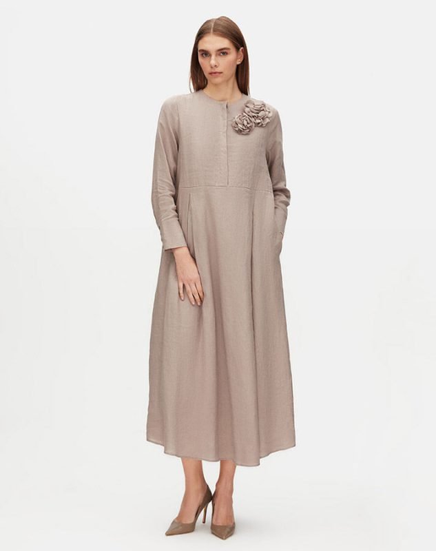 T25Y-4063 / Floral Brooch Detailed Solid Color Linen Dress / فستان من الكتان بلون سادة مزين ببروش زهري