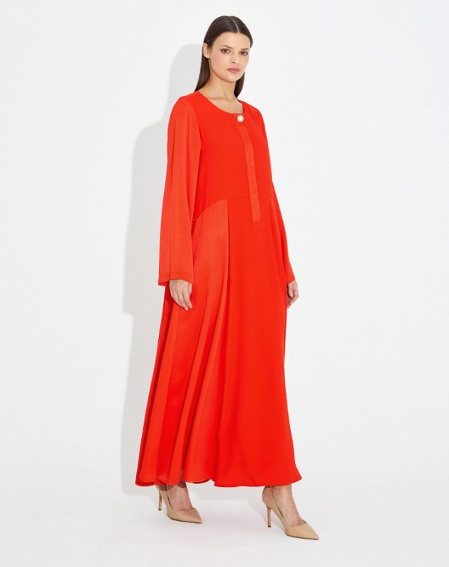 T23Y-4041 / Pearl Closure Matte Fabric Long Dress / فستان طويل من القماش غير اللامع مع إغلاق باللؤلؤ