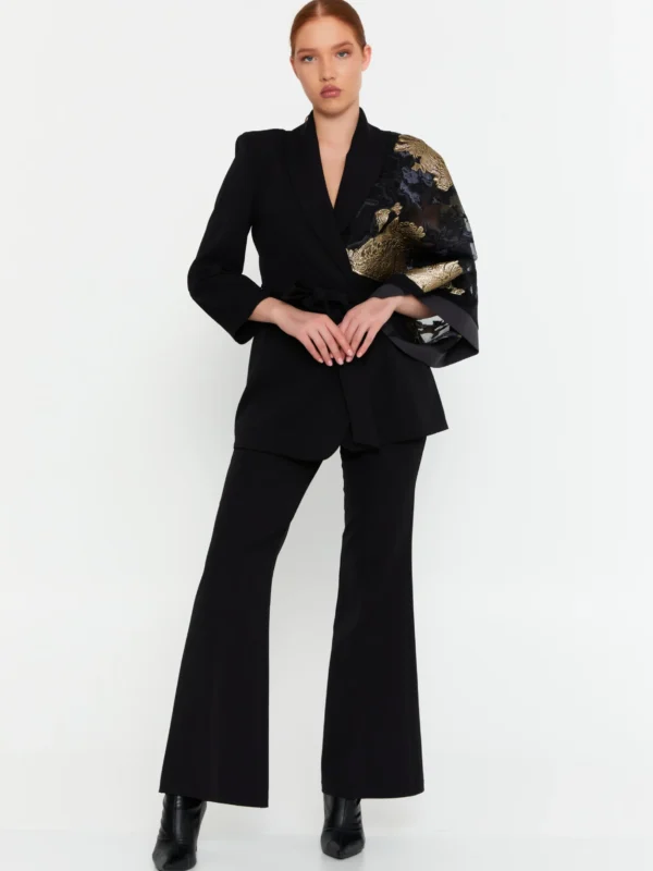 39-MNT6203 / Golden Long Sleeve Patterned Regular Jacket Set /طقم جاكيت ذهبي بأكمام طويلة بنقوش عادية